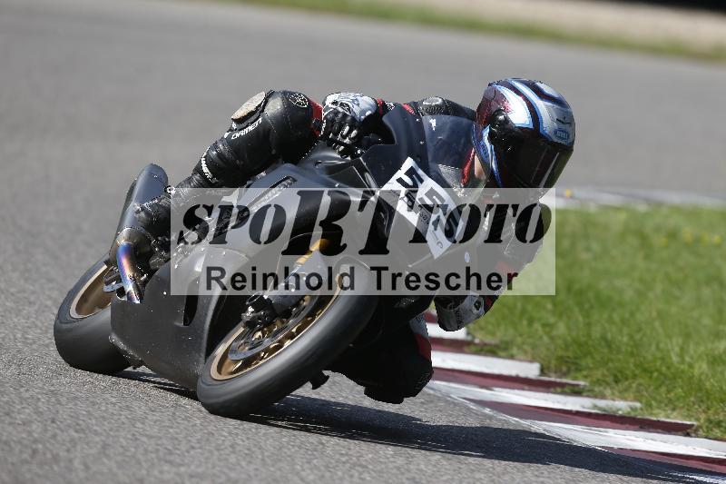 /55 20.09.2025 Speer Racing ADR/Gruppe weiß/555